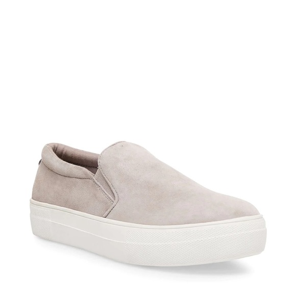 Steve Madden Gills Grey Suede Slip on Sneakers - Picture 3 of 11
